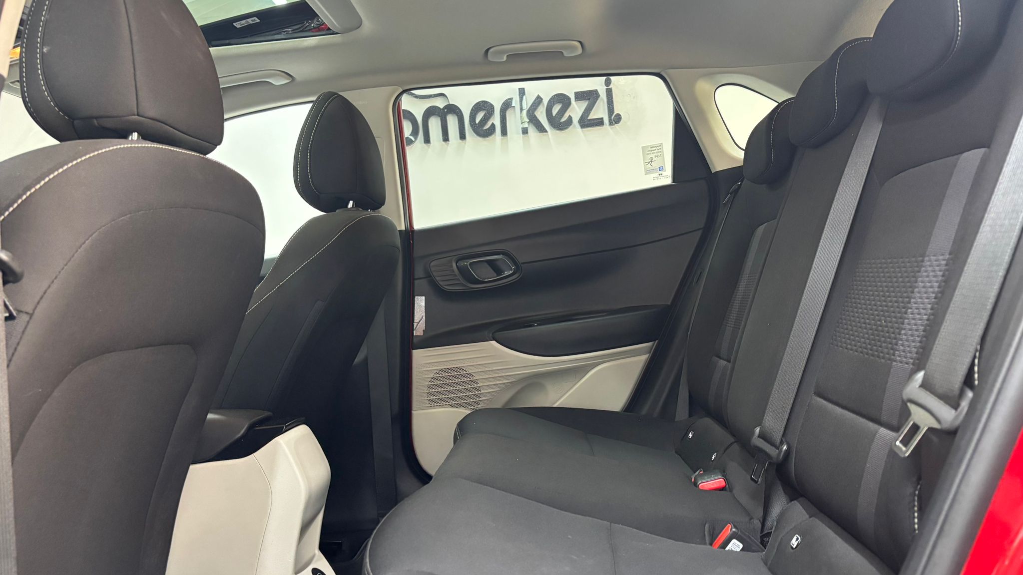 HYUNDAI i20 16
